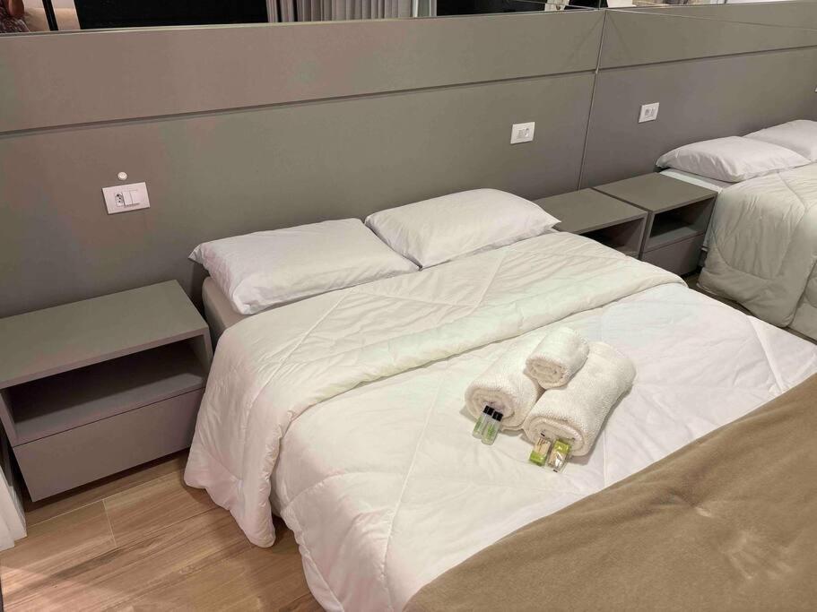 Studio Moderno Ap 52 Soho Life กูรีตีบา ภายนอก รูปภาพ