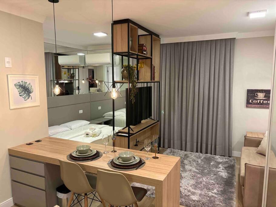 Studio Moderno Ap 52 Soho Life กูรีตีบา ภายนอก รูปภาพ